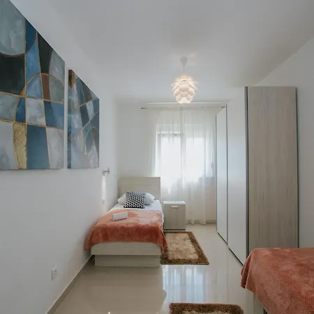דירה With Parking Space Seget Donji, - 22549