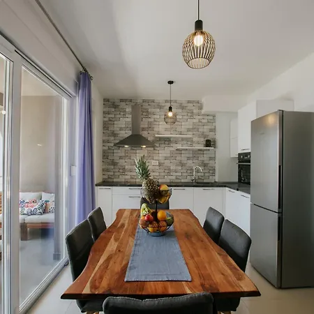 With Parking Space Seget Donji, - 22549