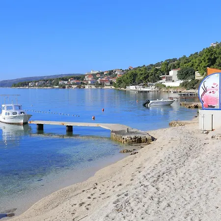 With Parking Space Seget Donji, - 22549 特罗吉尔